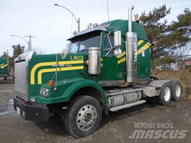 Western Star 4900 SA Trekkers