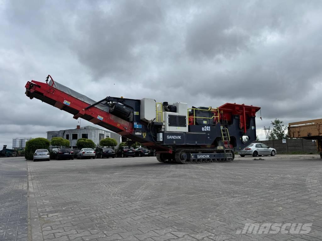 Sandvik QJ 241 Mobile crushers