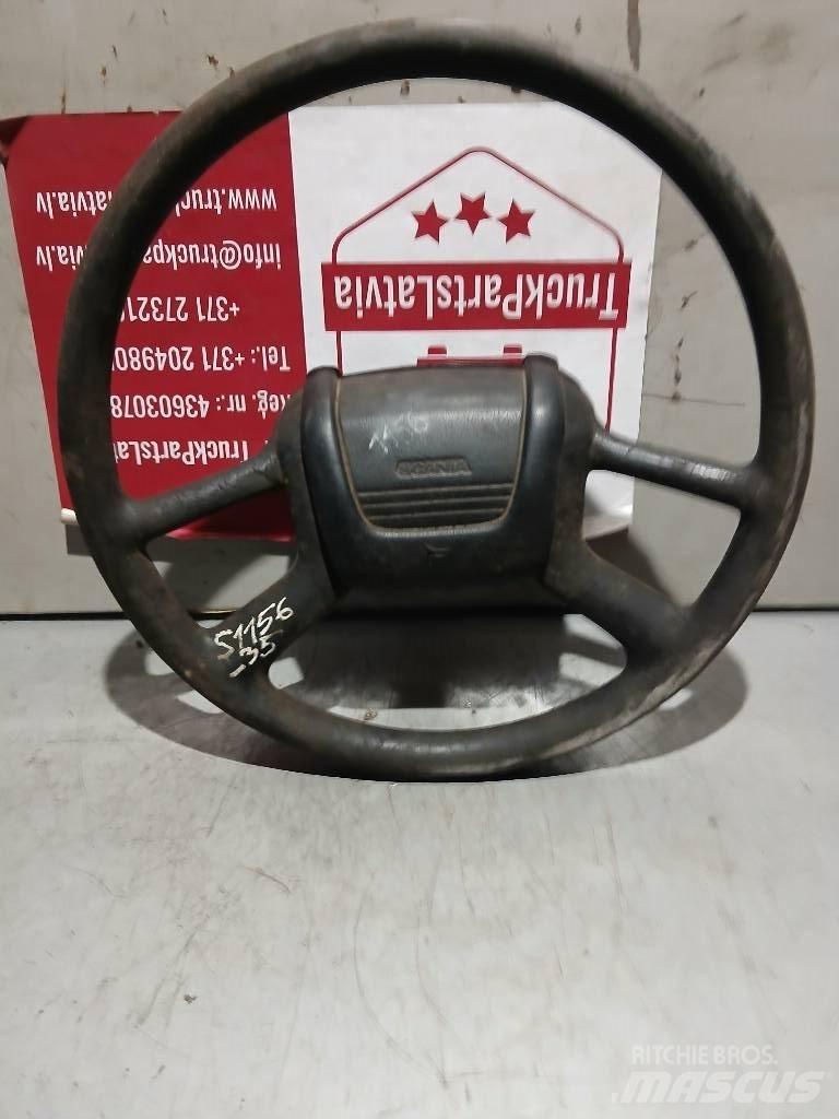 Scania 144    1327026 Cabine en interieur
