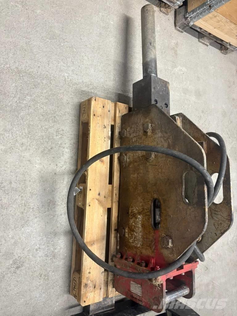  Huppi 402 Hamers en brekers