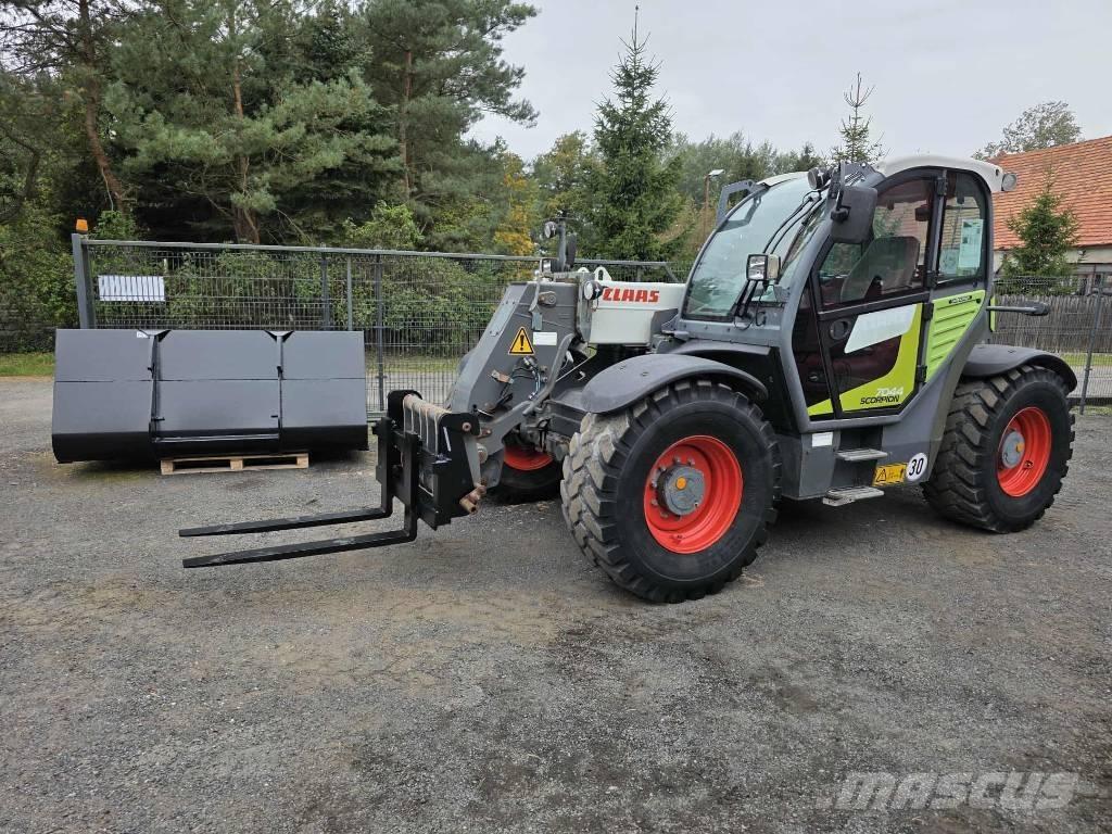CLAAS Scorpion 7044 Verreikers voor landbouw