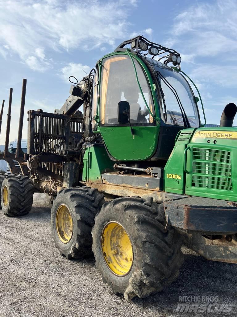 John Deere 1010 E Uitrijwagens