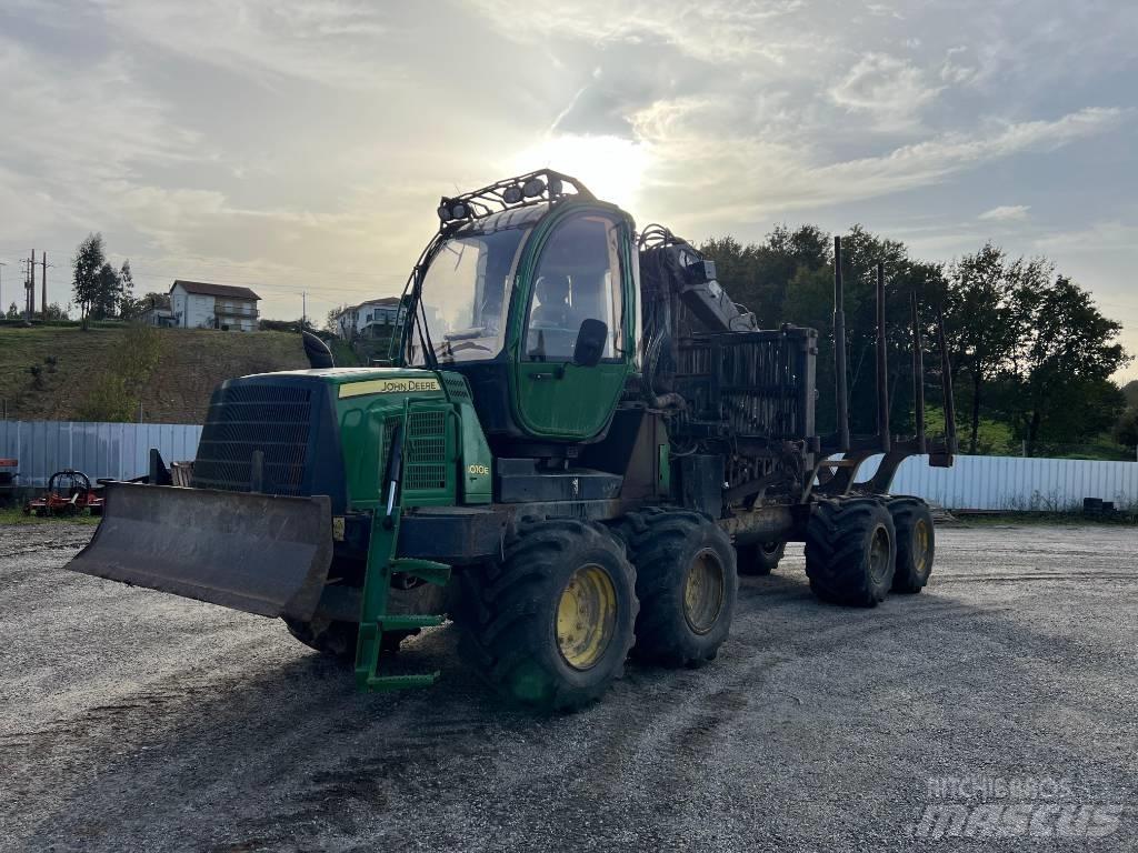John Deere 1010 E Uitrijwagens