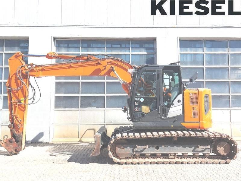 Hitachi ZX 135 US-6 Rupsgraafmachines