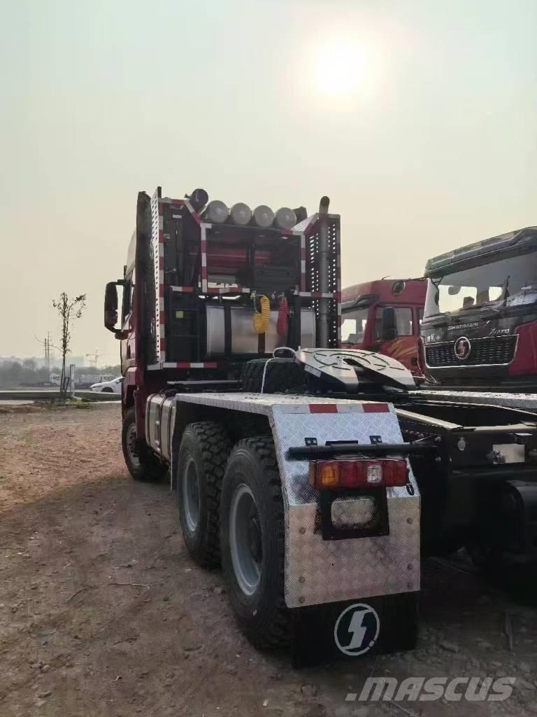 Shacman X5000 Trekkers