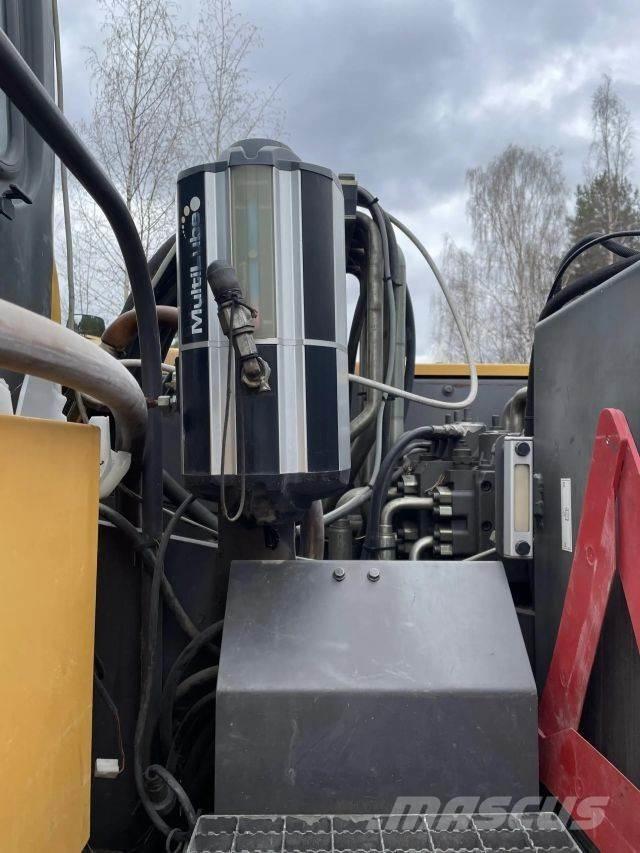 Volvo EW 180 B Wielgraafmachines