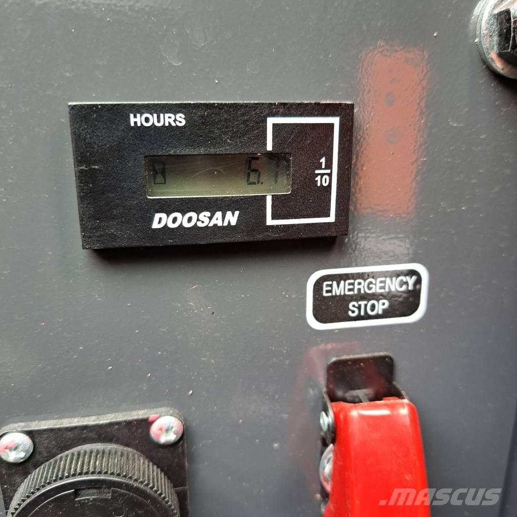 Develon DX 50 Z Rupsgraafmachines