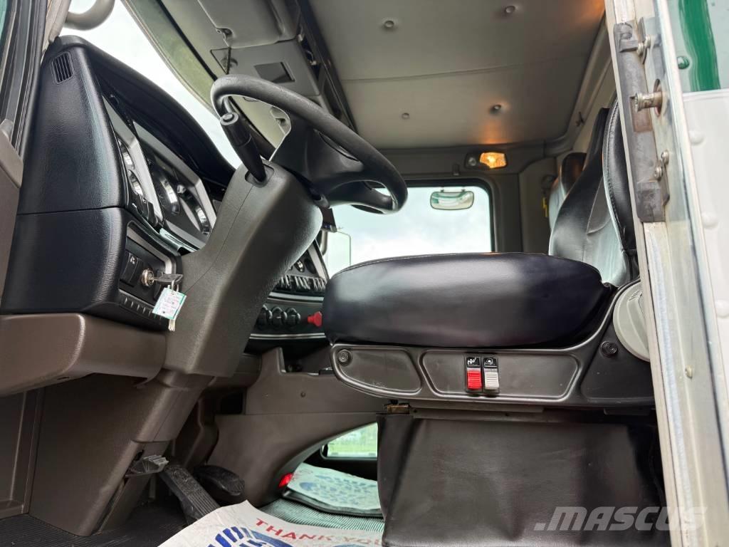 Kenworth T800 Trekkers