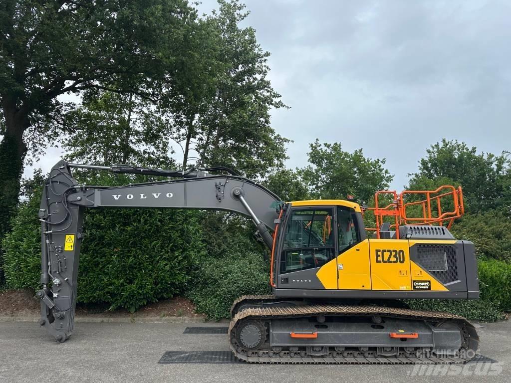 Volvo EC 230 Rupsgraafmachines
