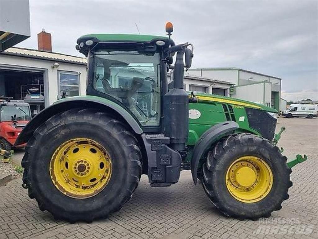 John Deere 7290 R Tractoren