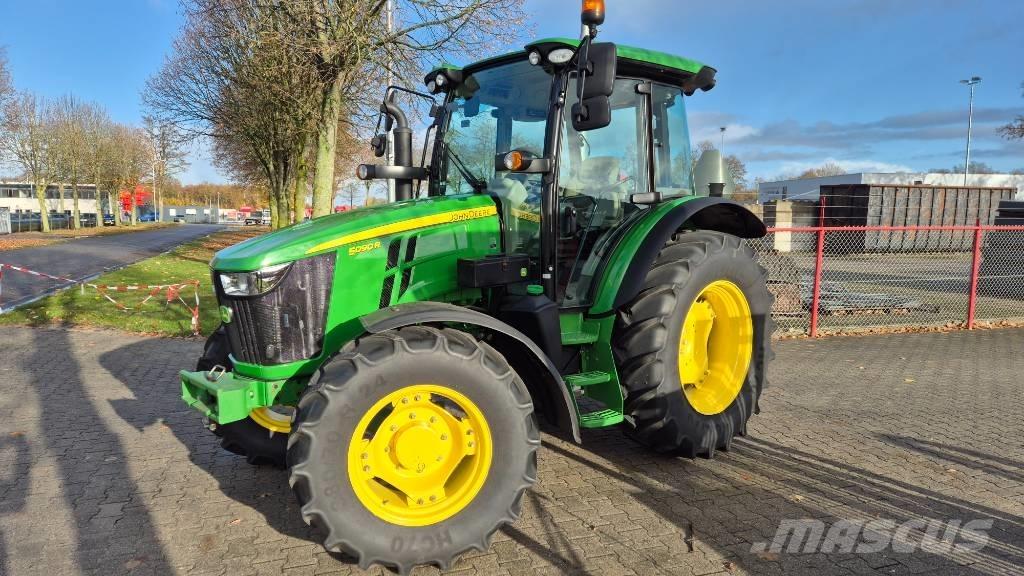 John Deere 5090 R Tractoren