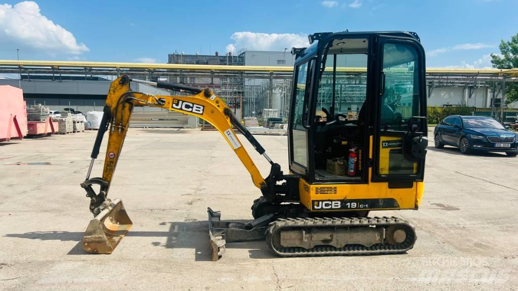 JCB 19 C Minigraafmachines < 7t