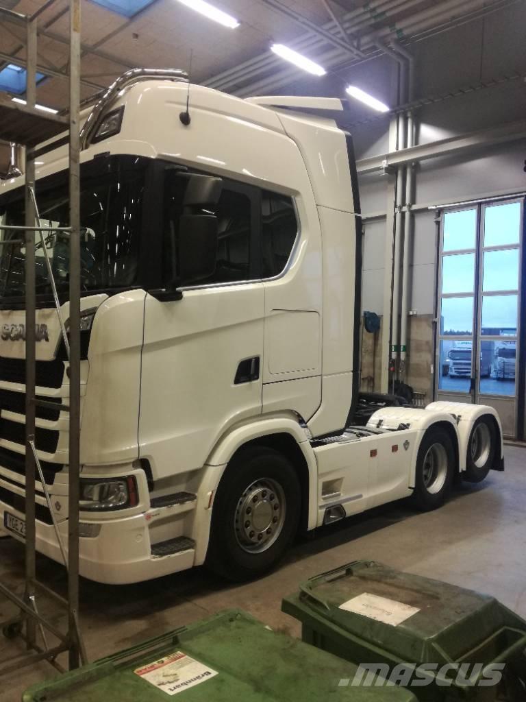 Scania S 580 Trekkers