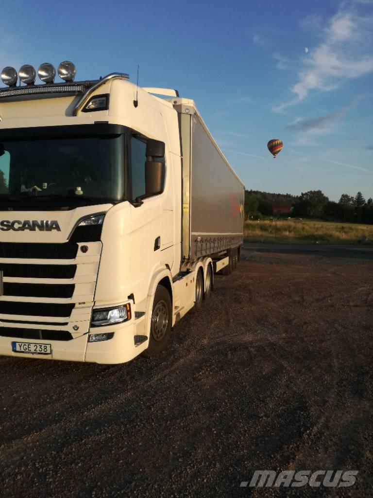 Scania S 580 Trekkers