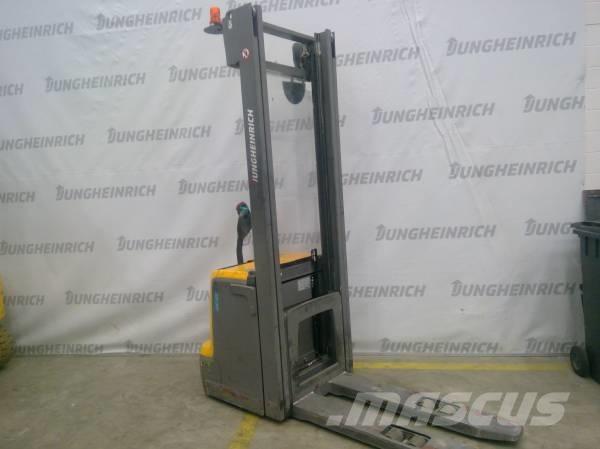 Jungheinrich EJC 220 Meeloop stapelaar