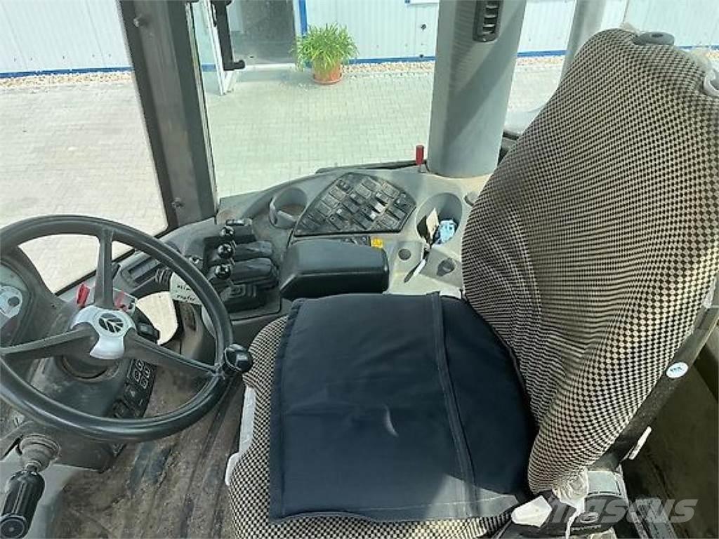 New Holland W 130B Wielladers