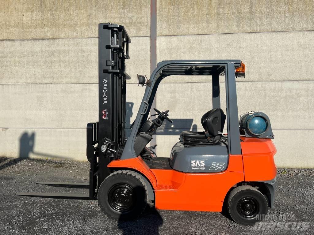 Toyota 42-7FGF25 LPG heftrucks