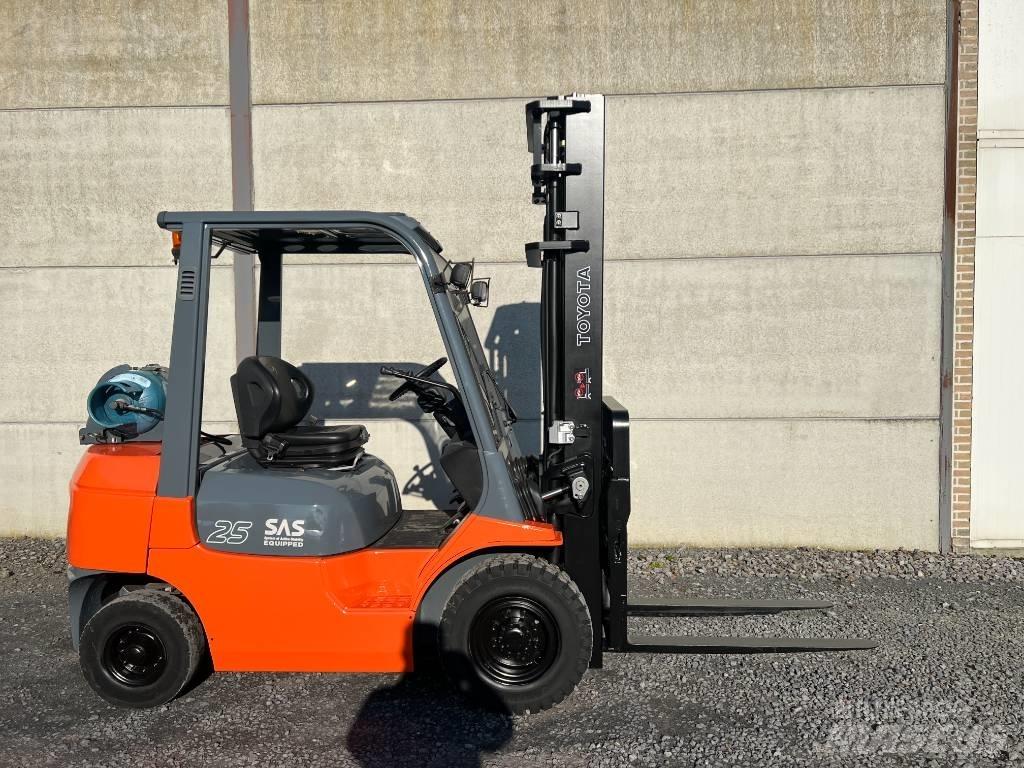Toyota 42-7FGF25 LPG heftrucks
