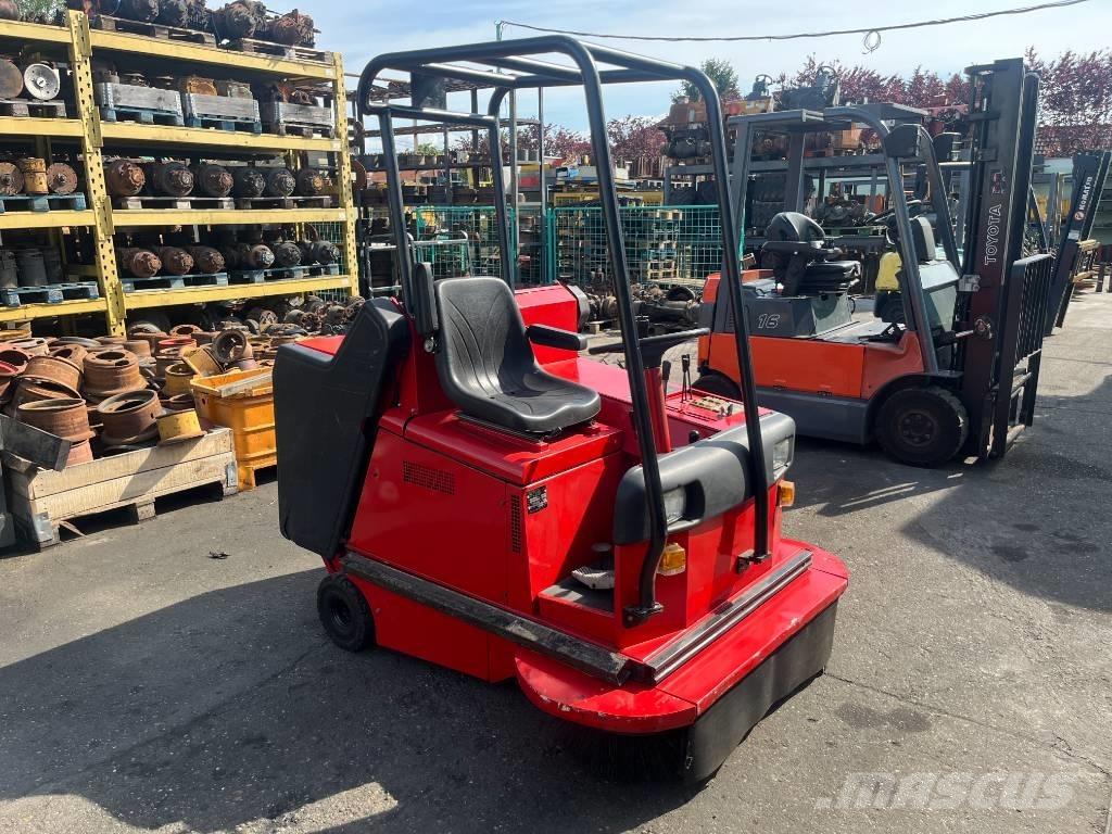 RCM Mille V-4075 Veegmachines