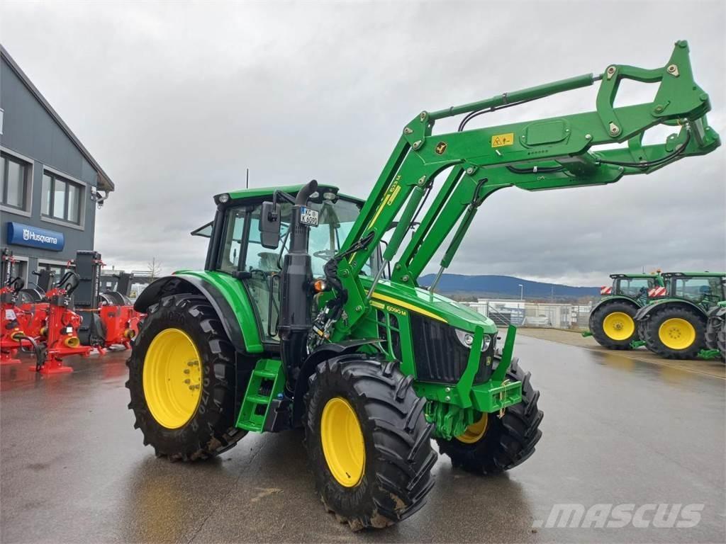 John Deere 6090M Tractoren