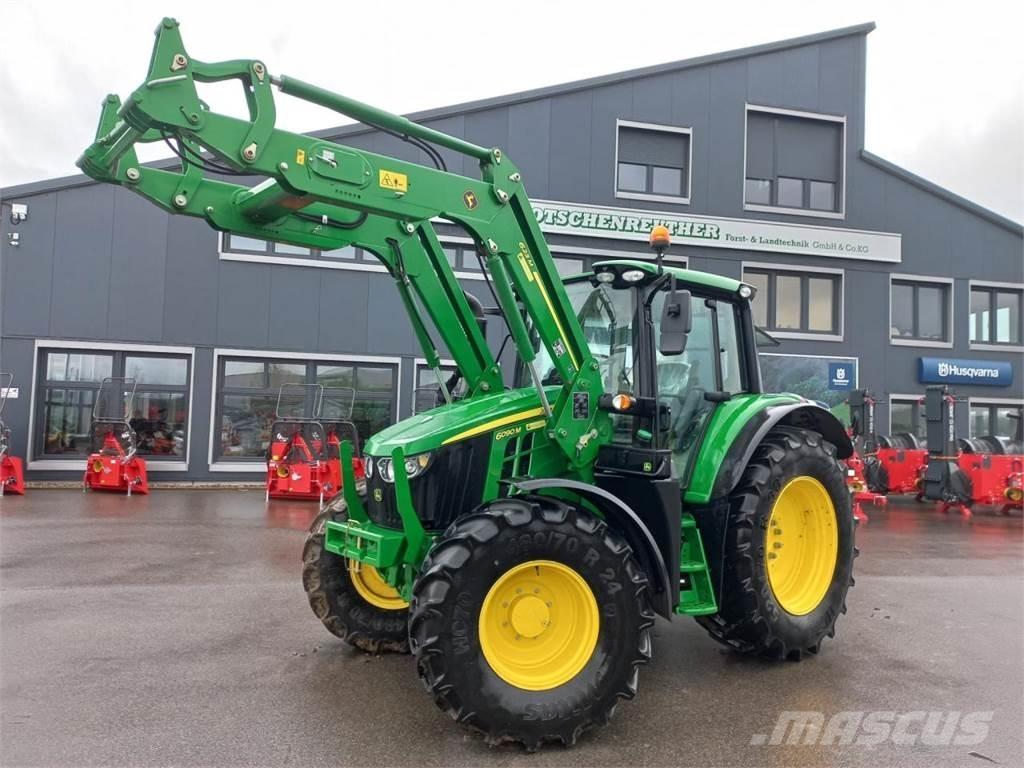John Deere 6090M Tractoren