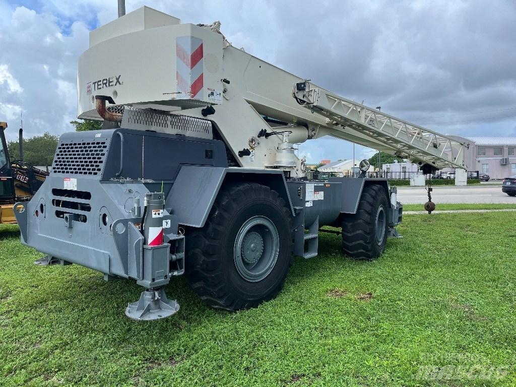 Terex RT 230-1 Ruw terrein kranen