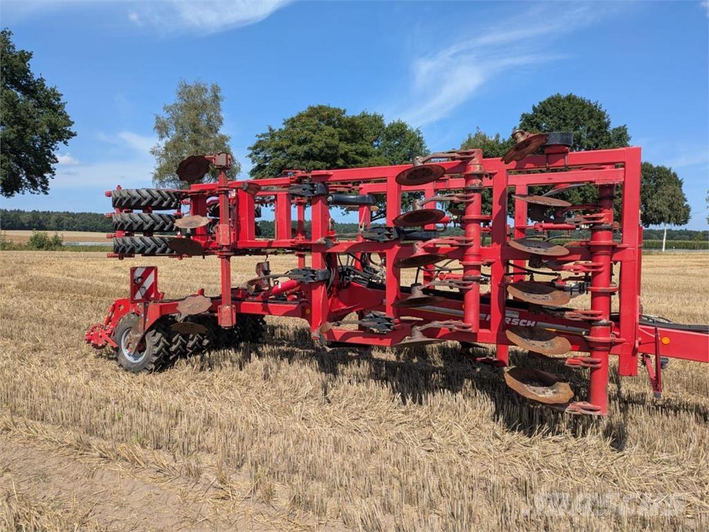 Horsch Tiger 4 MT Cultivatoren