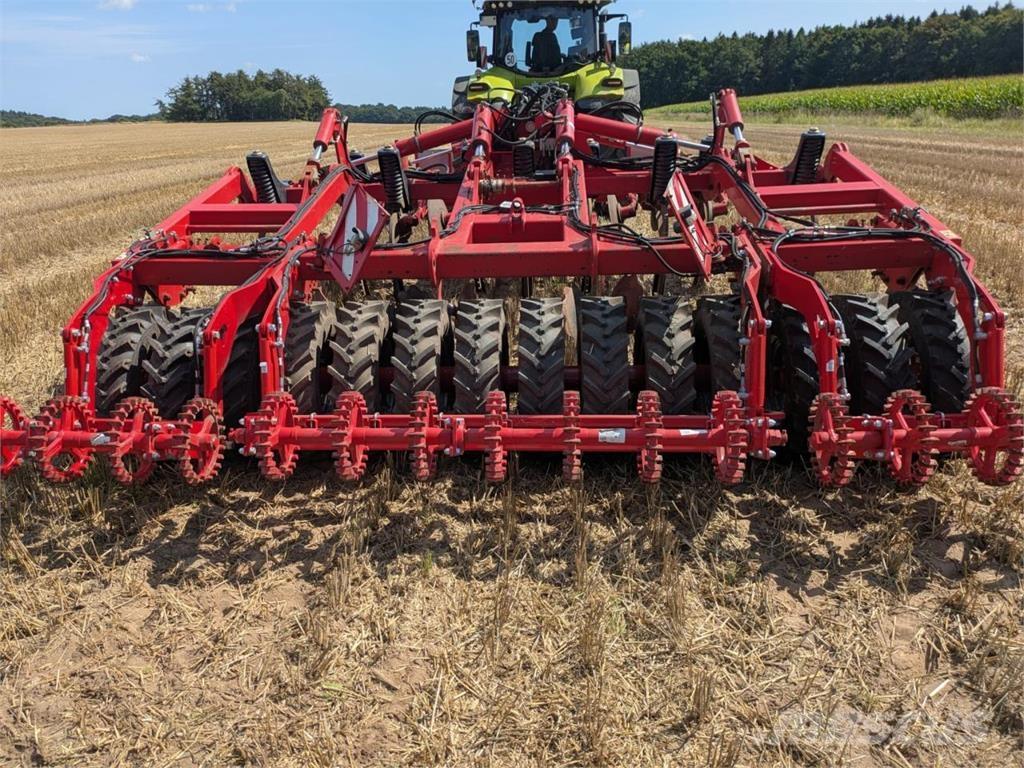 Horsch Tiger 4 MT Cultivatoren