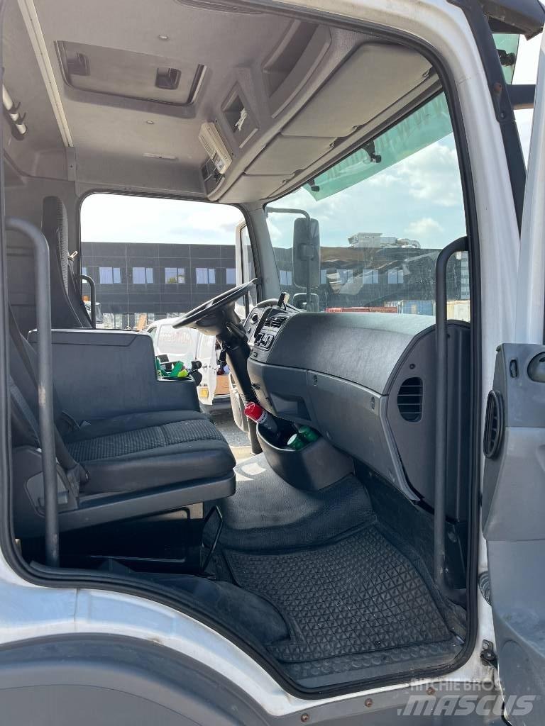 VERSALIFT VT-66-LF Auto hoogwerkers