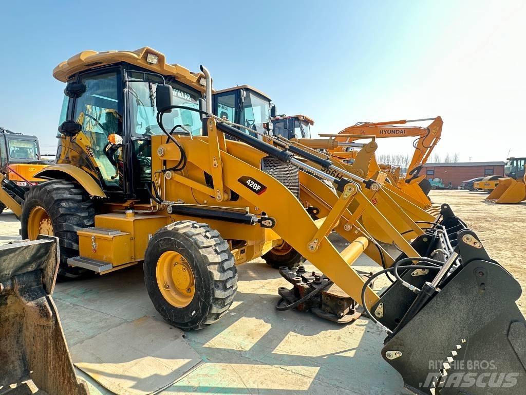 CAT 420 F Rupsgraafmachines