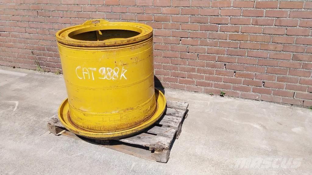 CAT 988 rim Banden, wielen en velgen