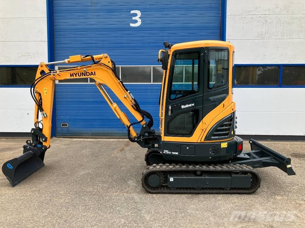 Hyundai R25Z-9AK Minigraafmachines < 7t
