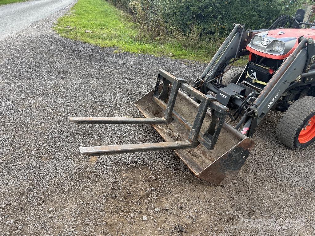 Kubota STV 36 Compacttrekkers