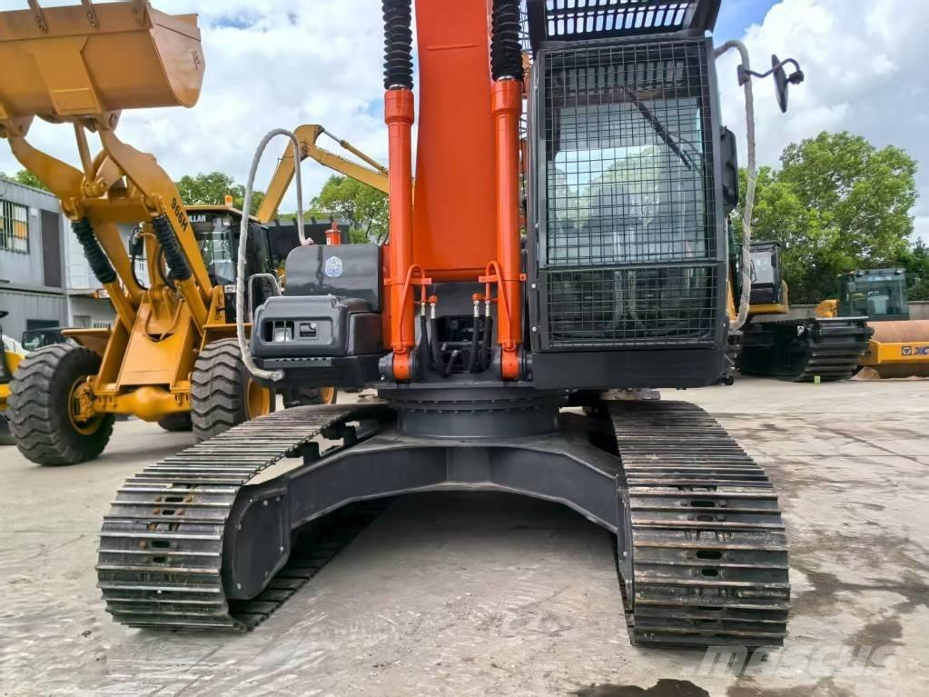 Hitachi ZX 240 HG Rupsgraafmachines