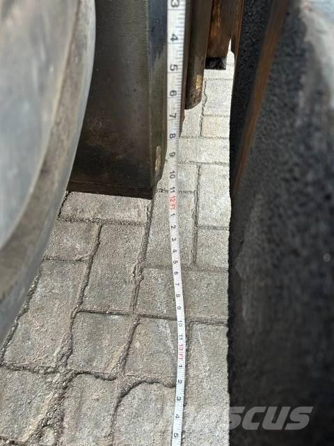 Kalmar DCB 28-1200 Diesel heftrucks