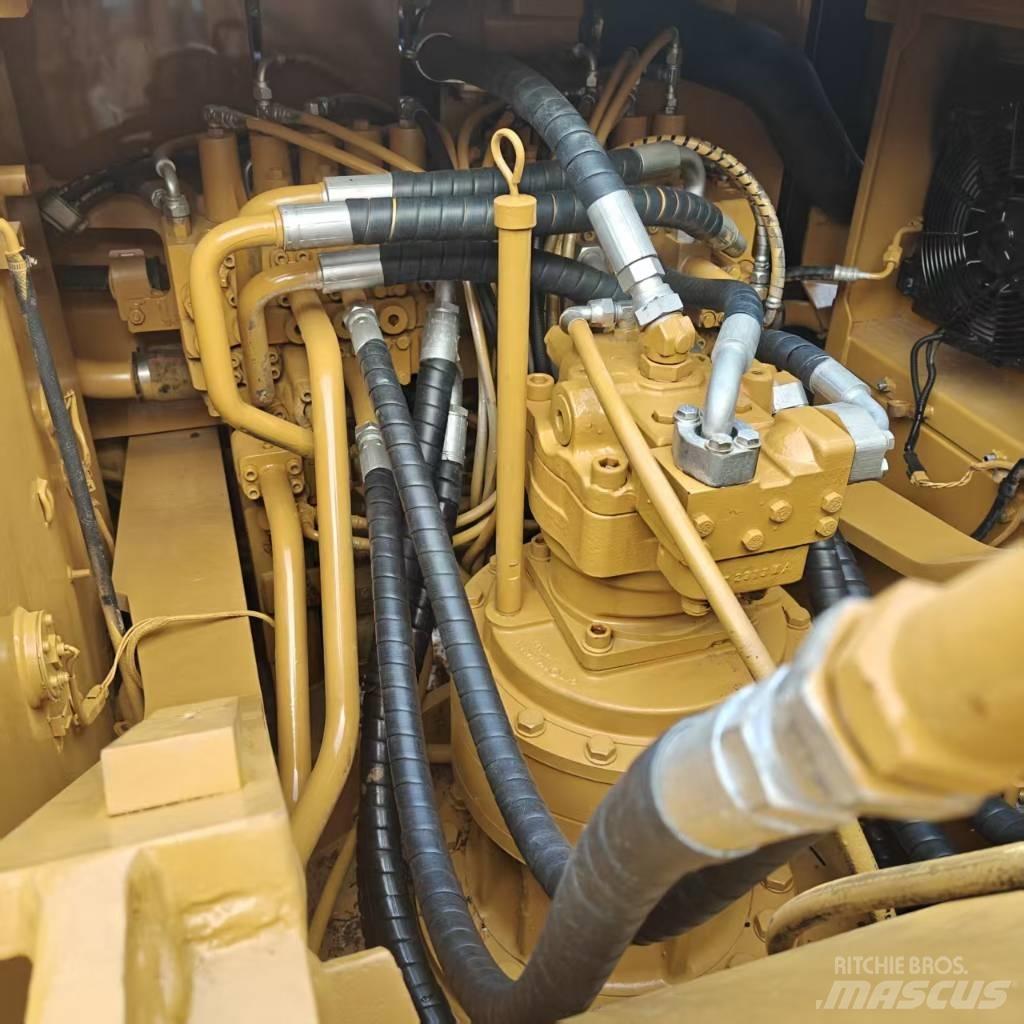 CAT 326DL Rupsgraafmachines