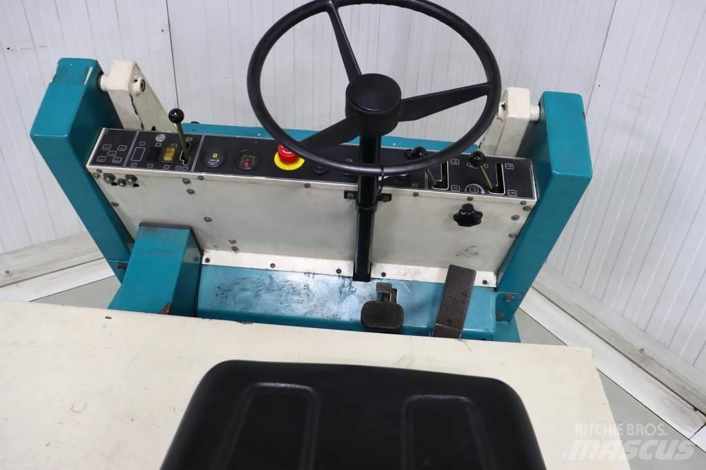 Tennant 200E Veegmachines
