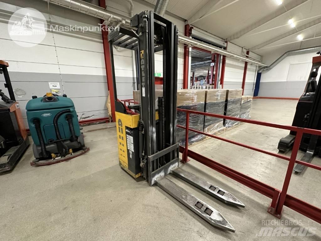 Atlet 160 SD TFV Zelfrijdende stapelaars