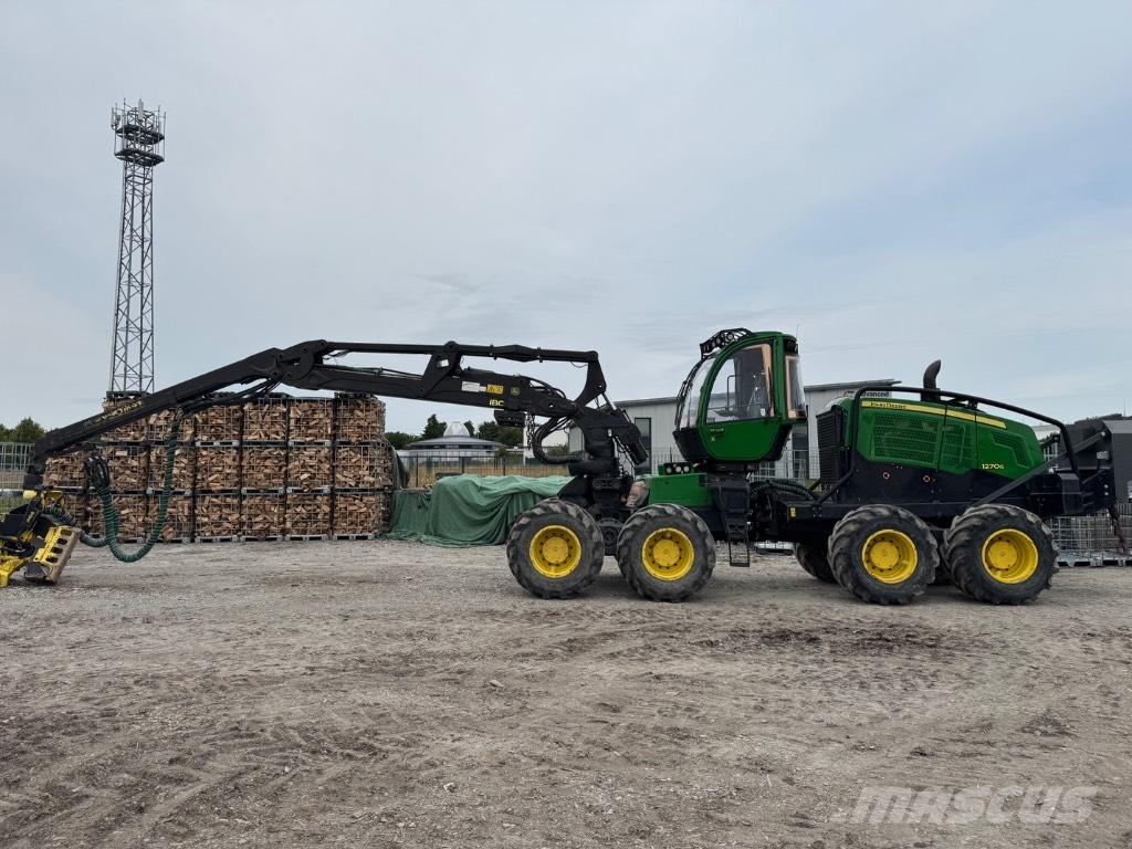 John Deere 1270 G Harvesters