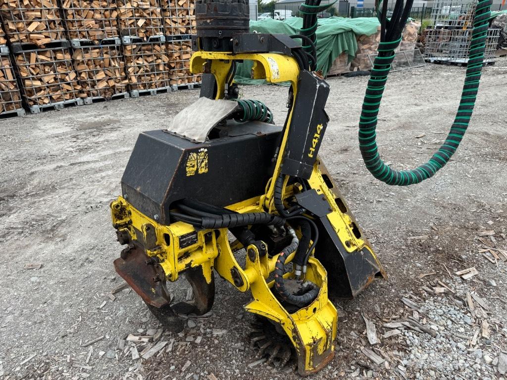 John Deere 1270 G Harvesters