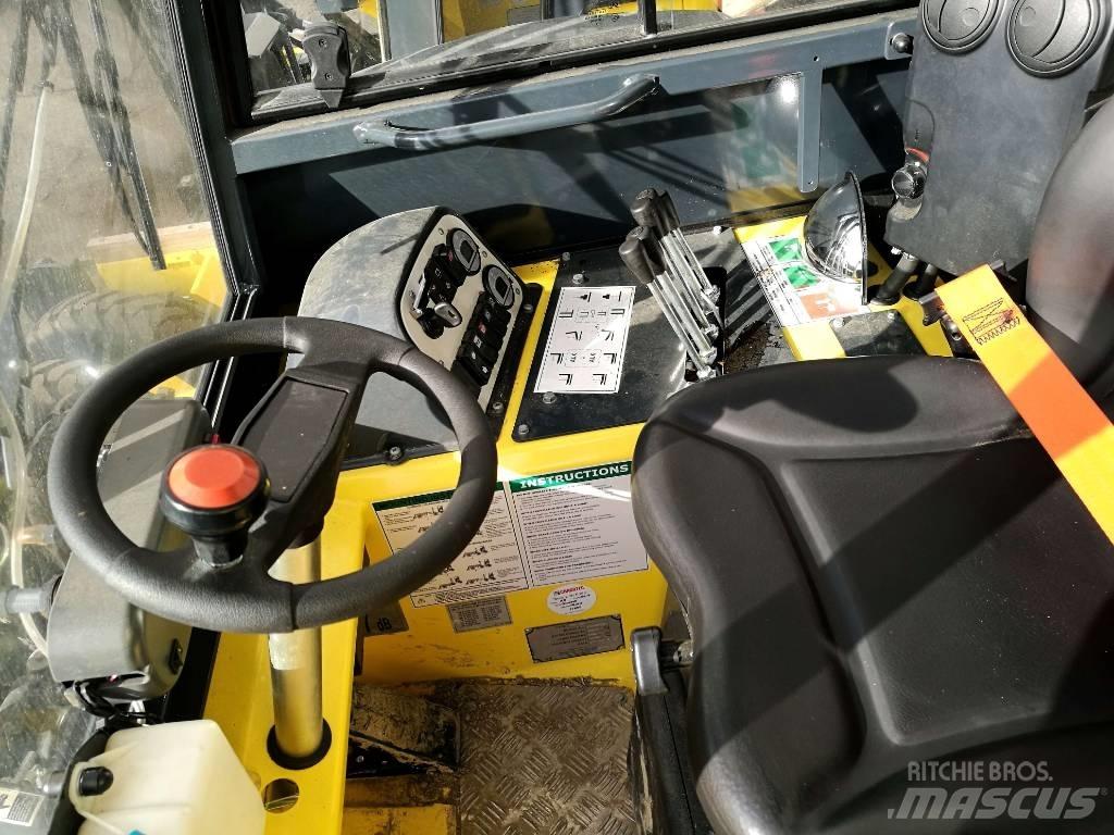 Moffett M8 35.3 Vorkheftruck voor zwaar terrein