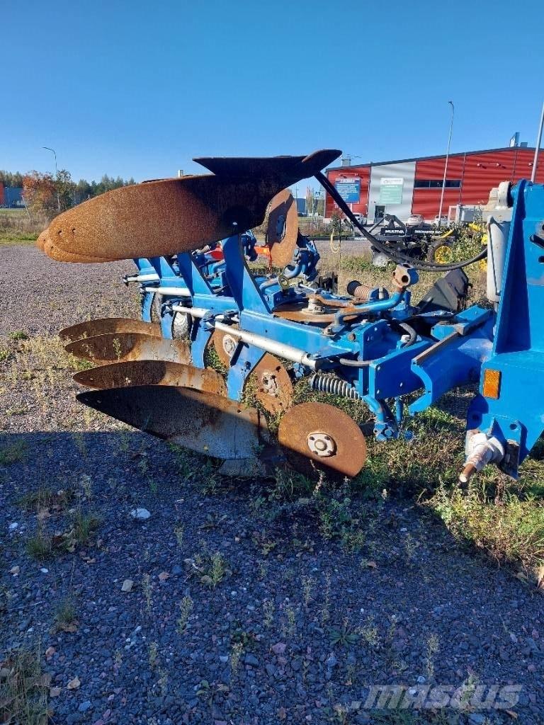 Överum CX 4975 teräs Wentelploegen