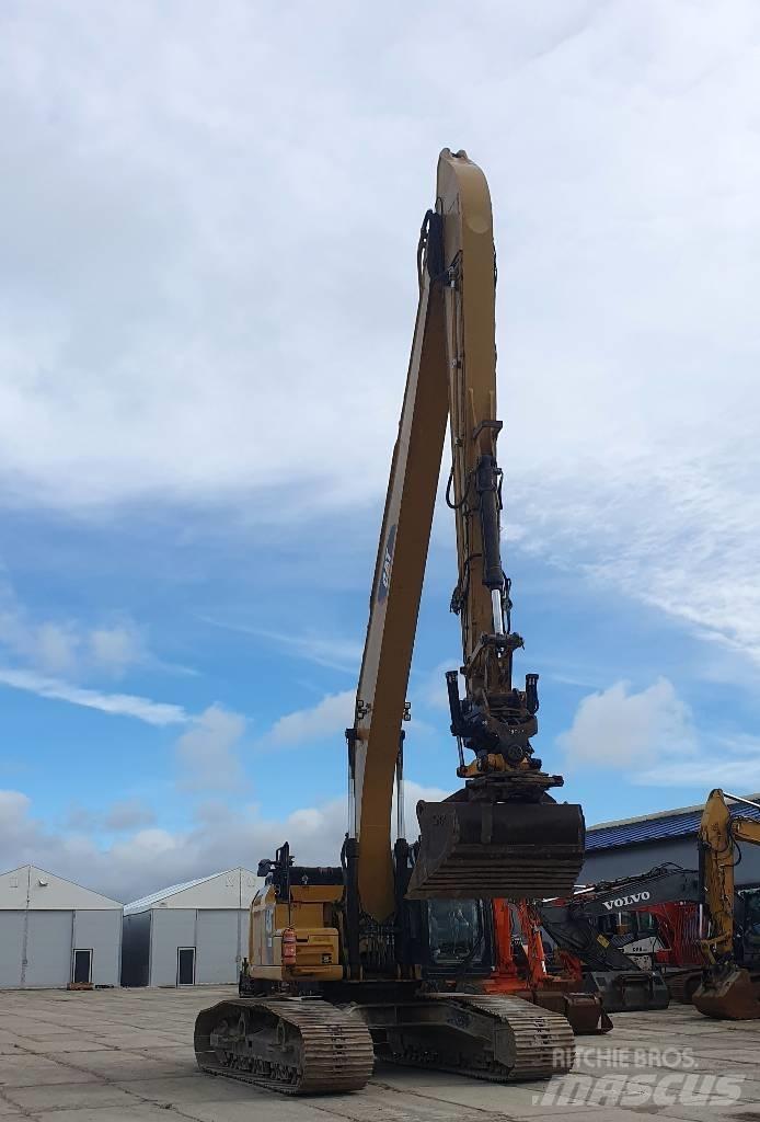 CAT 330 FLN Long Reach Graafmachines