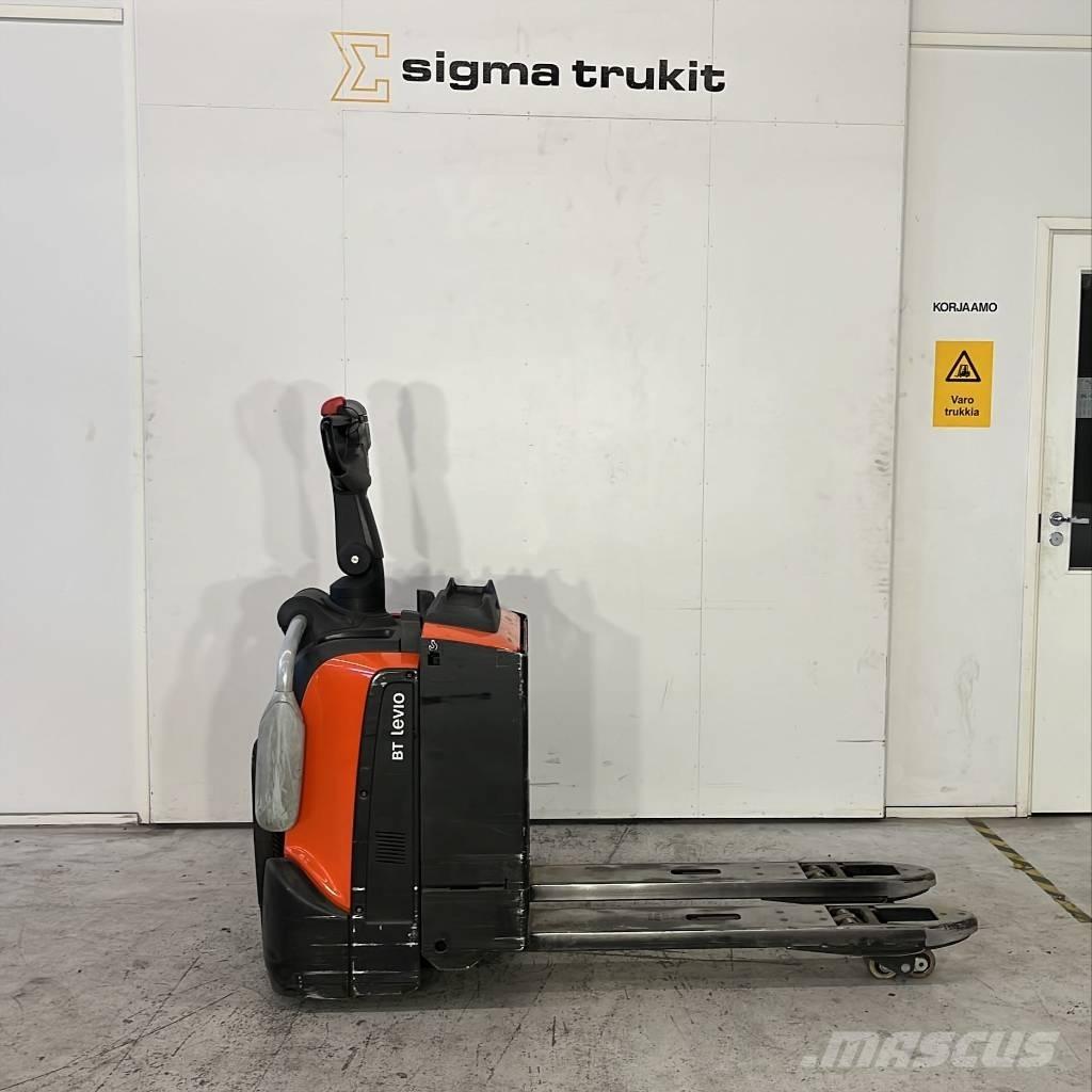 Toyota BT LPE 200 Pallettruck met meerij platform