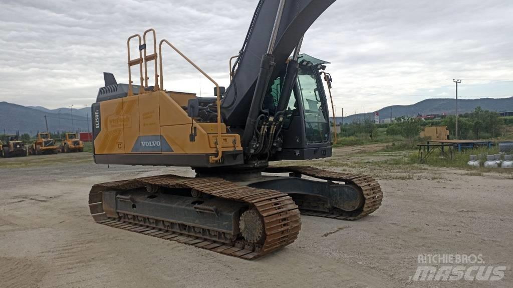 Volvo EC 250 EL Rupsgraafmachines