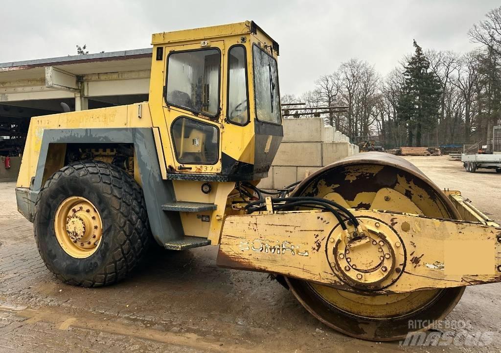 Bomag BW 213 D Trilrolwalsen