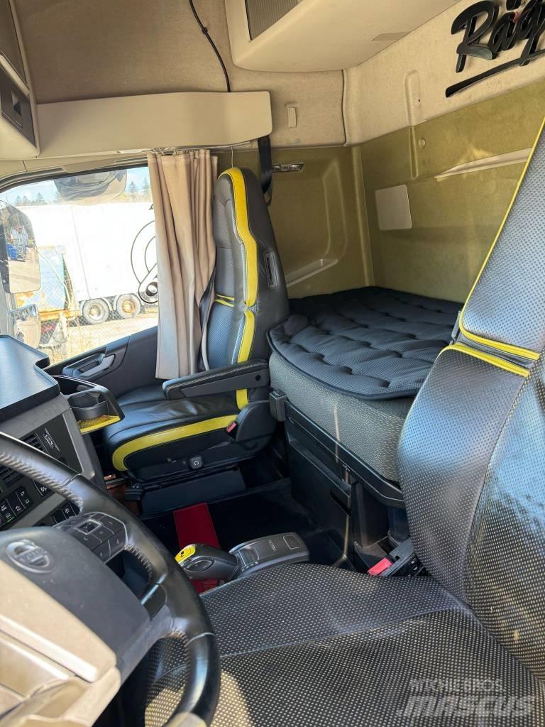 Volvo FH 16 750 Chassis met cabine