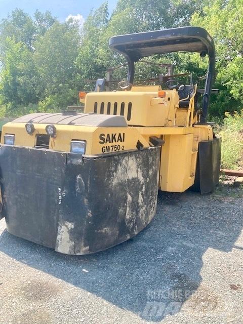 Sakai GW 750-2 Asfaltafwerkmachines