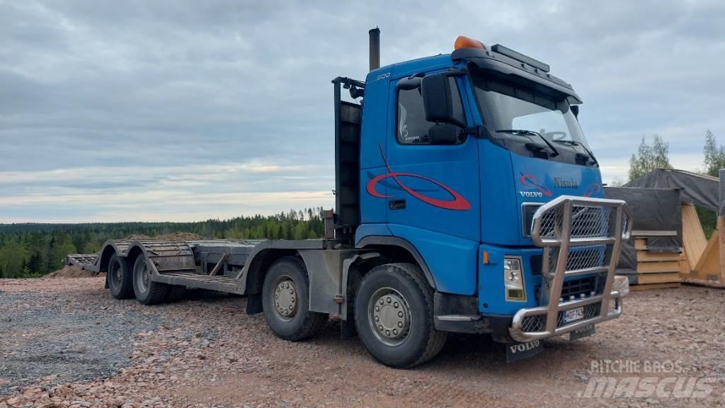 Volvo FH12 8x4 Vrachtwagens voor bosbouwmachines