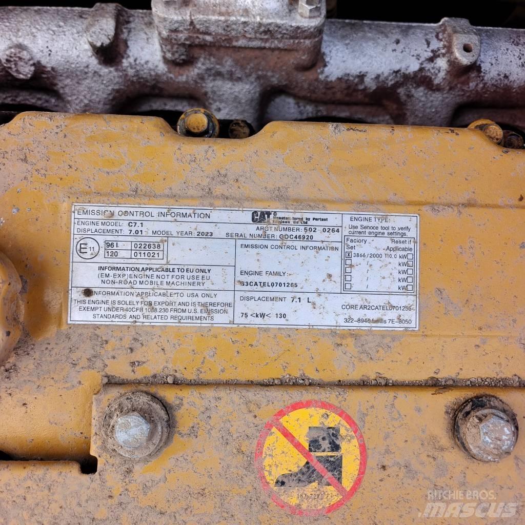 CAT 320 D Rupsgraafmachines